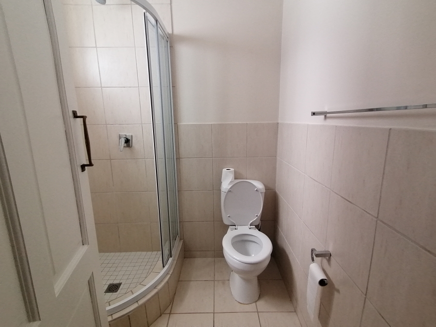 To Let 1 Bedroom Property for Rent in Summerstrand Eastern Cape